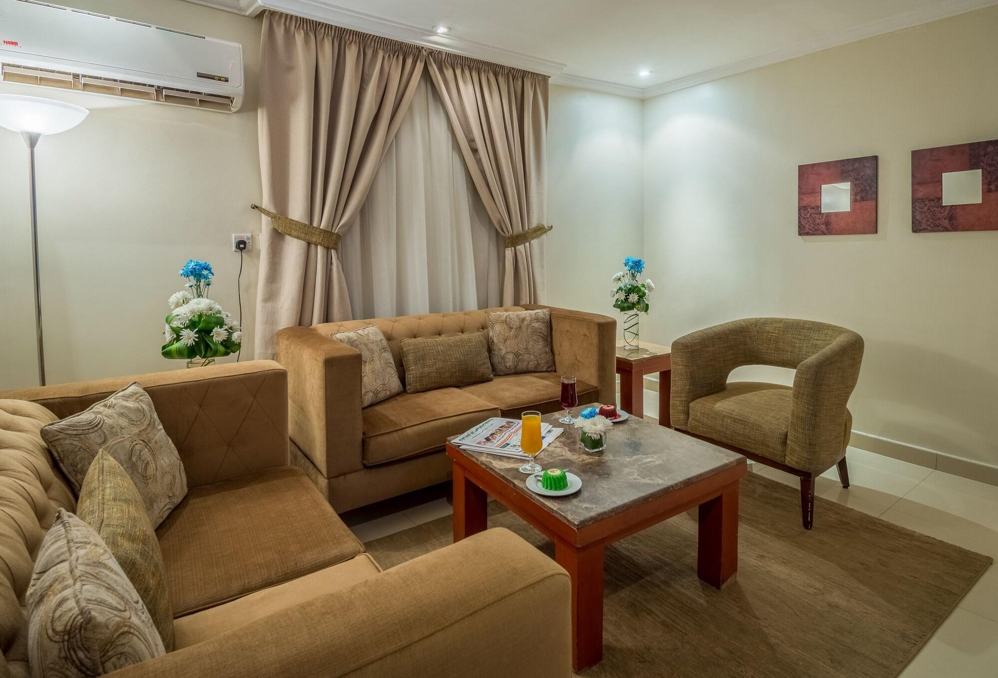 Al Muhaidb Al Takhassosi Abaqrino Riyadh Exterior photo